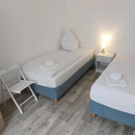 بيت للعطل In Koevenig Mit Terrasse Und Grill